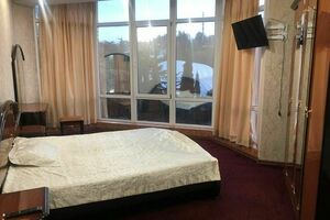 в гостиничном комплексе «Пещера»