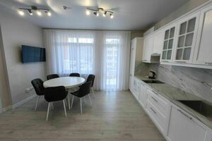 Трехкомнатная Евро квартира в ЖК Holiday House