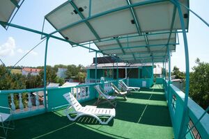 "Малиновая 10"