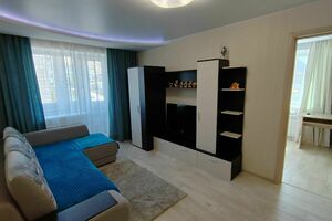 на Нахимова 25