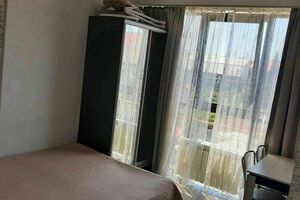 - студия на Просвещения 148