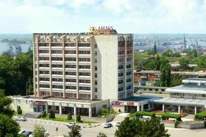 «Амакс Азов»