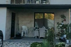 Квартира посуточно — студия в частном доме