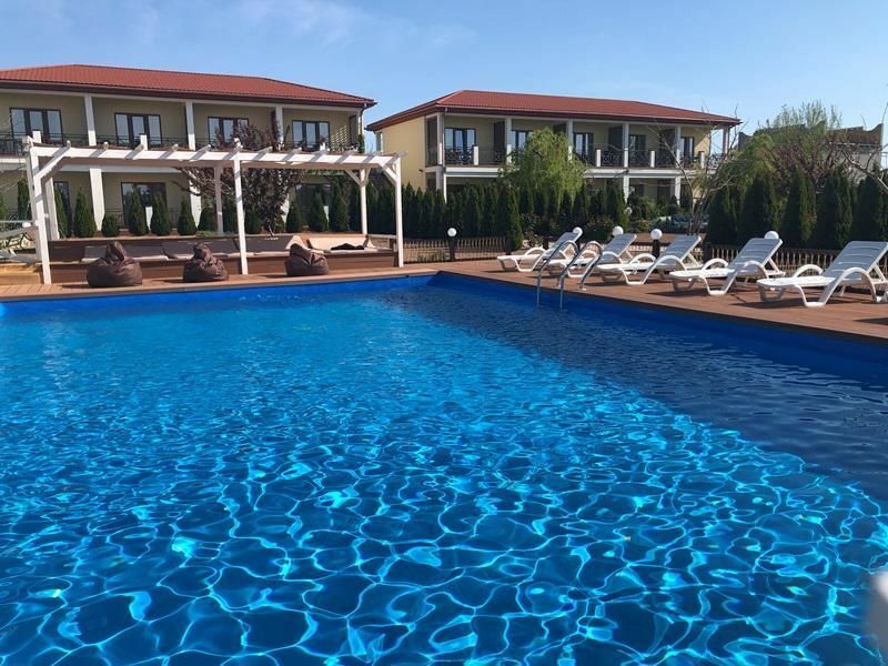 черноморское отели с бассейном. «black sea» / «черное море» отель. крым вега. лео палас черноморское. коблево николаевская область.