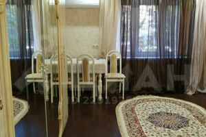 «студия с видом на проспект»