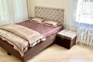 «на проспекте Партсъезда 5»