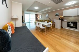 у моря в Золотой Бухте