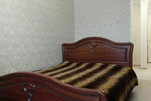 рядом с Курортным бульваром