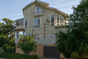 «На Украинской»