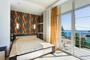 — студия №4 на первом этаже