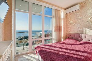 — студия №30 на пятом этаже