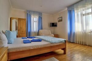 в 500 метрах от Набережной