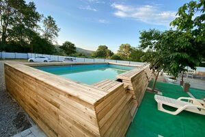 «Райский уголок»