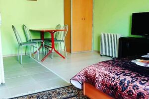 — студия на Морстроевской