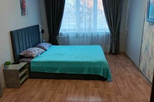 на Индустриальной