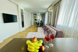 Mirror Apartment in Olympic Park