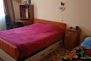 с двориком и мангалом