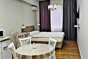 — студия Люкс у Парка для 3 человек